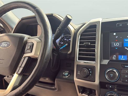 Certified 2017 Ford F250 Lariat w/ Lariat Ultimate Package AWD/4WD image 23