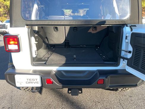 Used 2024 Jeep Wrangler Willys image 30