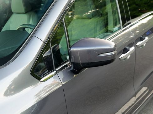 Used 2023 Honda Odyssey Elite image 11