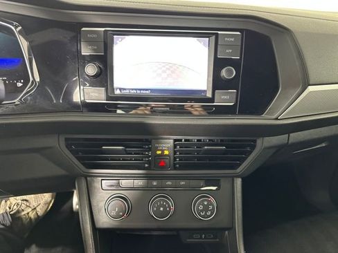 Used 2023 Volkswagen Jetta Sport image 22