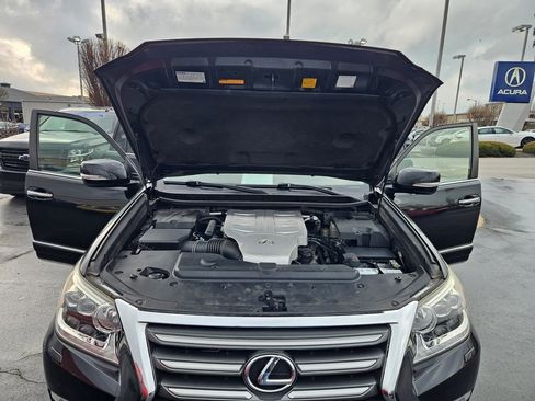 Used 2015 Lexus GX 460 image 26