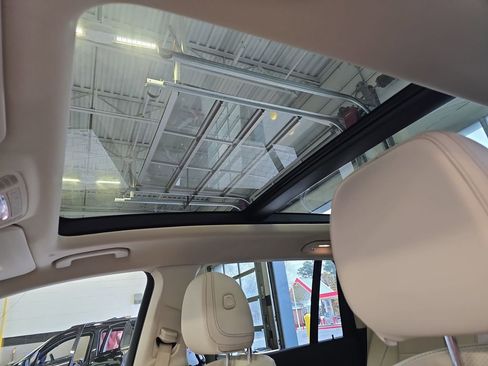 Certified 2024 Mercedes-Benz GLS 450 4MATIC image 32