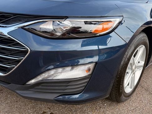 Used 2022 Chevrolet Malibu LT FWD image 15
