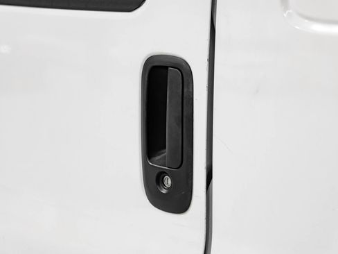 Used 2014 Chevrolet Express 2500 w/ Cold Climate Package RWD image 35