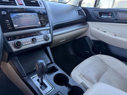 Used 2016 Subaru Outback 2.5i Limited image 11