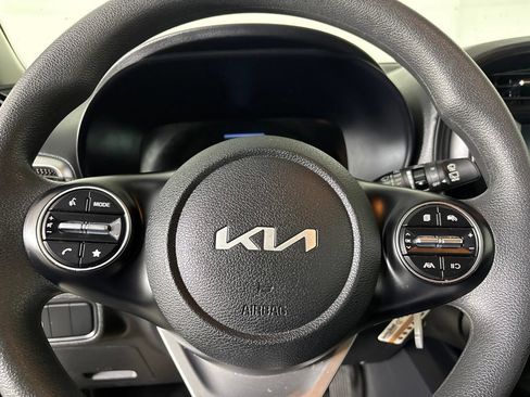 Used 2024 Kia Soul LX w/ Option Group 015 FWD image 12