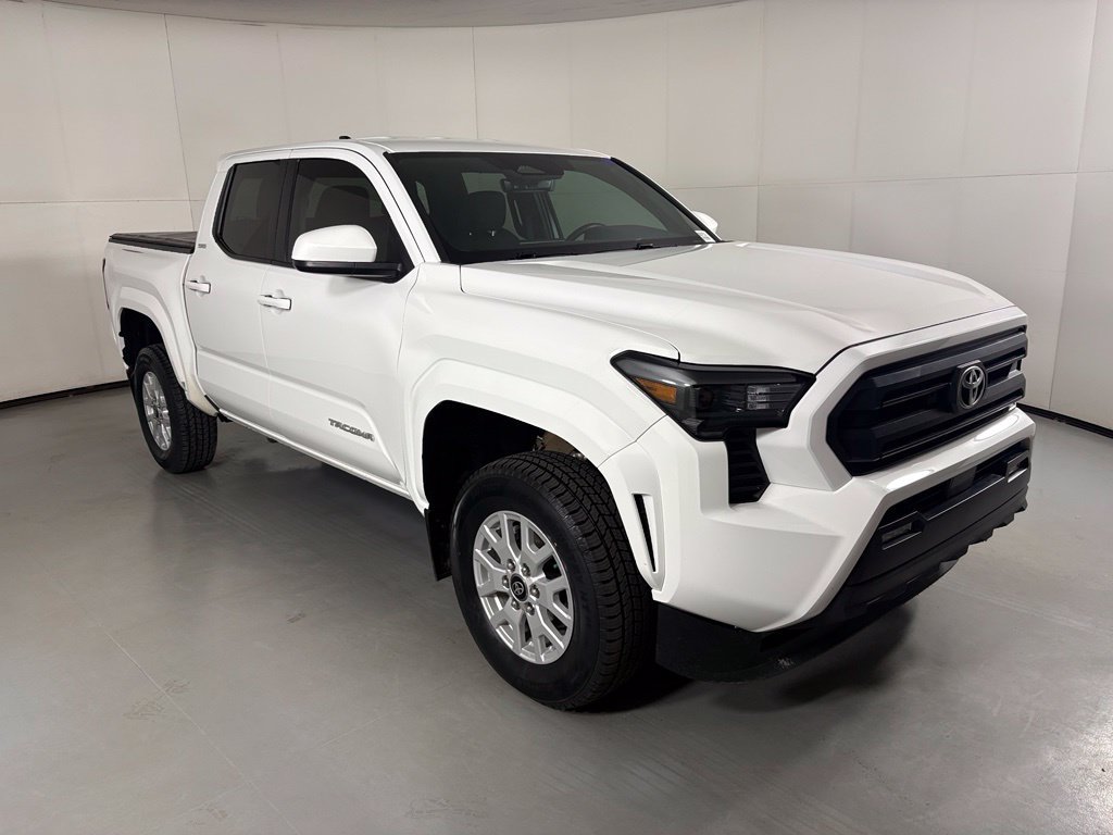 Used 2024 Toyota Tacoma SR5 AWD/4WD image 2