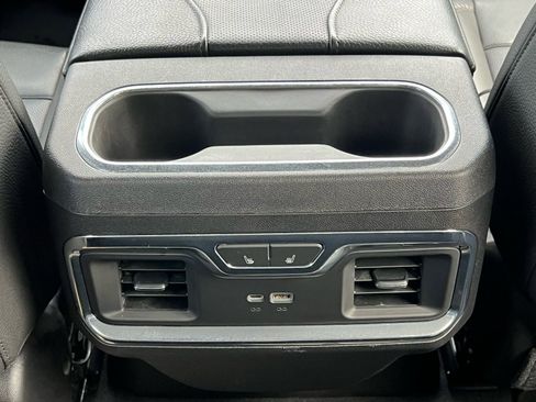 Used 2024 GMC Sierra 3500 Denali w/ Denali Reserve Package image 18