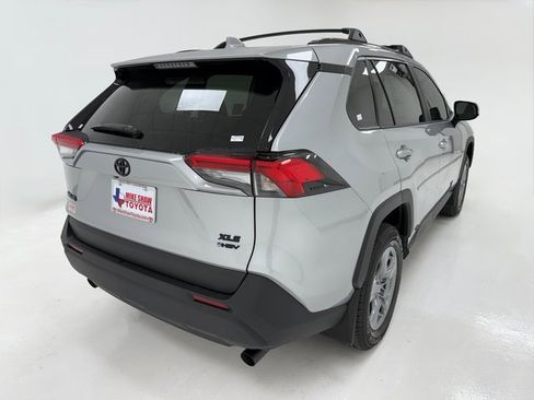 New 2025 Toyota RAV4 XLE w/ Convenience Package image 40