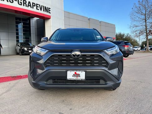 Used 2025 Toyota RAV4 XLE image 4