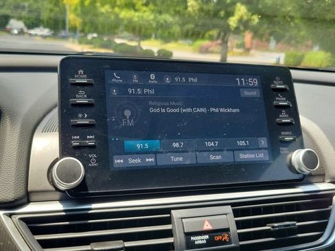 Used 2019 Honda Accord Sport image 19