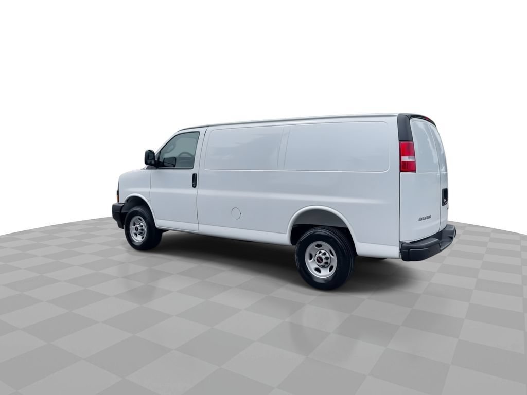 New 2026 GMC Savana 3500 w/ Driver Convenience Package RWD image 6