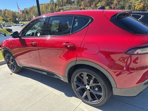 Used 2024 Dodge Hornet R/T image 7