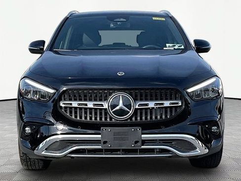 Used 2025 Mercedes-Benz GLA 250 4MATIC image 2