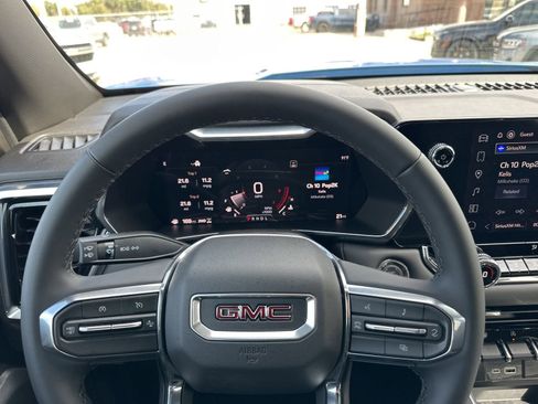 New 2026 GMC Canyon Elevation w/ Convenience Package image 26