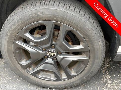 Used 2024 Toyota RAV4 Adventure AWD/4WD image 7