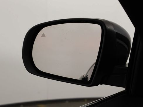 Used 2020 Jeep Cherokee Latitude Plus image 39