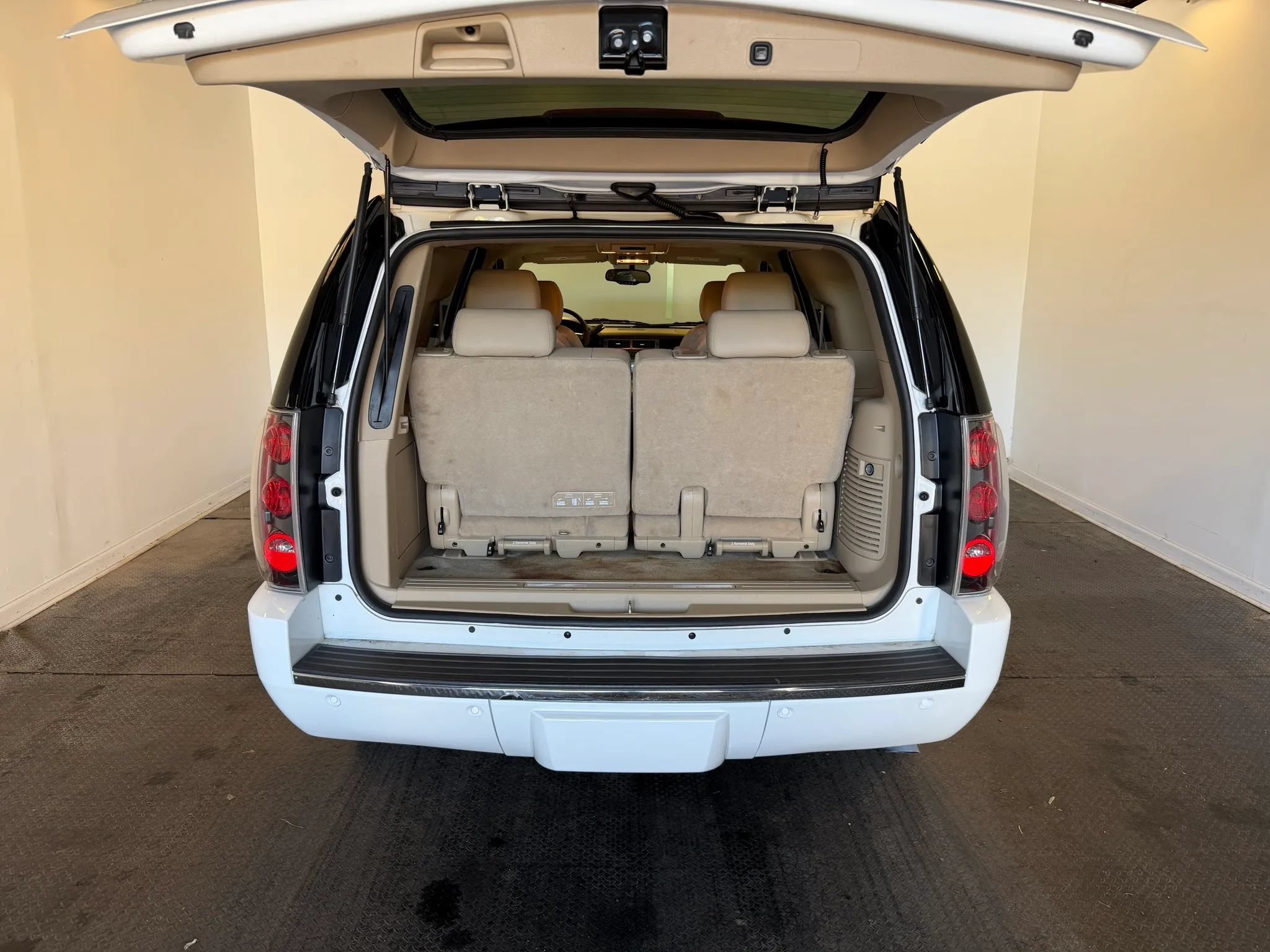 Used 2012 GMC Yukon Denali AWD/4WD image 43