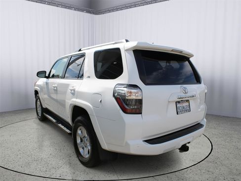 Certified 2023 Toyota 4Runner SR5 Premium image 6