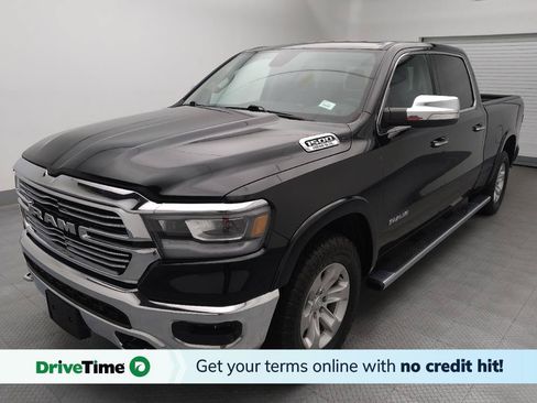 Used 2019 RAM 1500 Laramie AWD/4WD image 1