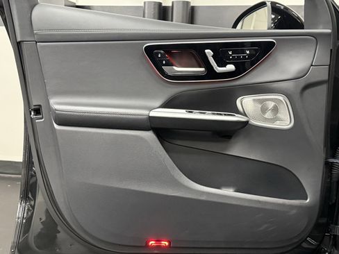 Certified 2023 Mercedes-Benz GLC 300 image 17