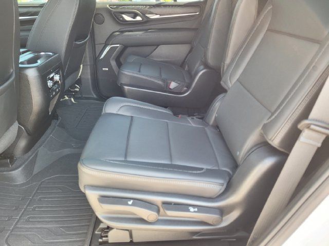 Used 2023 GMC Yukon Denali w/ Denali Reserve Package RWD image 26