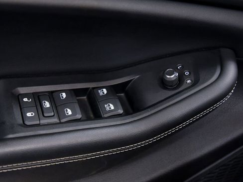 Used 2023 Jeep Grand Cherokee Altitude image 17