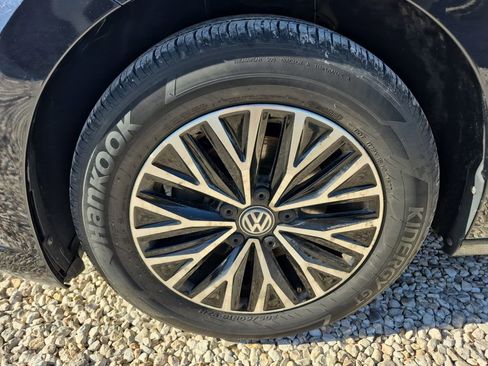 Used 2019 Volkswagen Jetta SEL FWD image 32