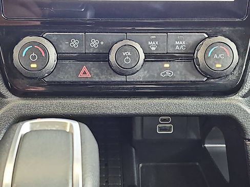 Used 2024 Ford Ranger XLT w/ FX4 Off-Road Package AWD/4WD image 25