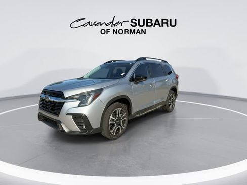 Used 2025 Subaru Ascent Limited AWD/4WD image 5