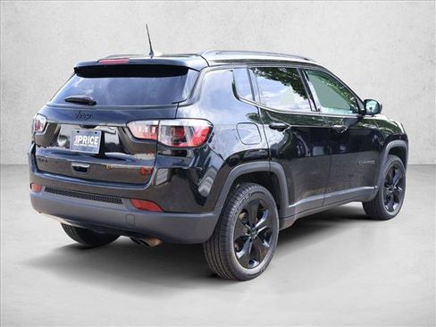 Used 2020 Jeep Compass Latitude AWD/4WD image 5