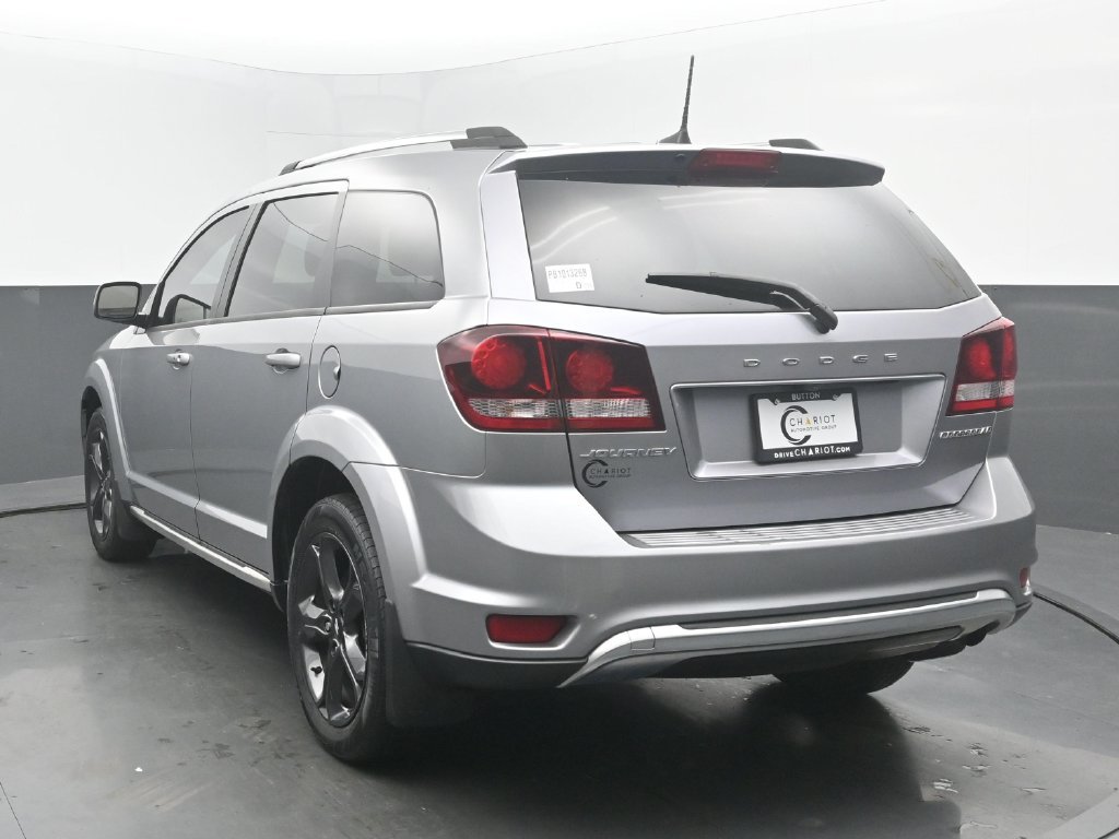 Used 2019 Dodge Journey Crossroad w/ Mopar All Weather Group FWD image 4