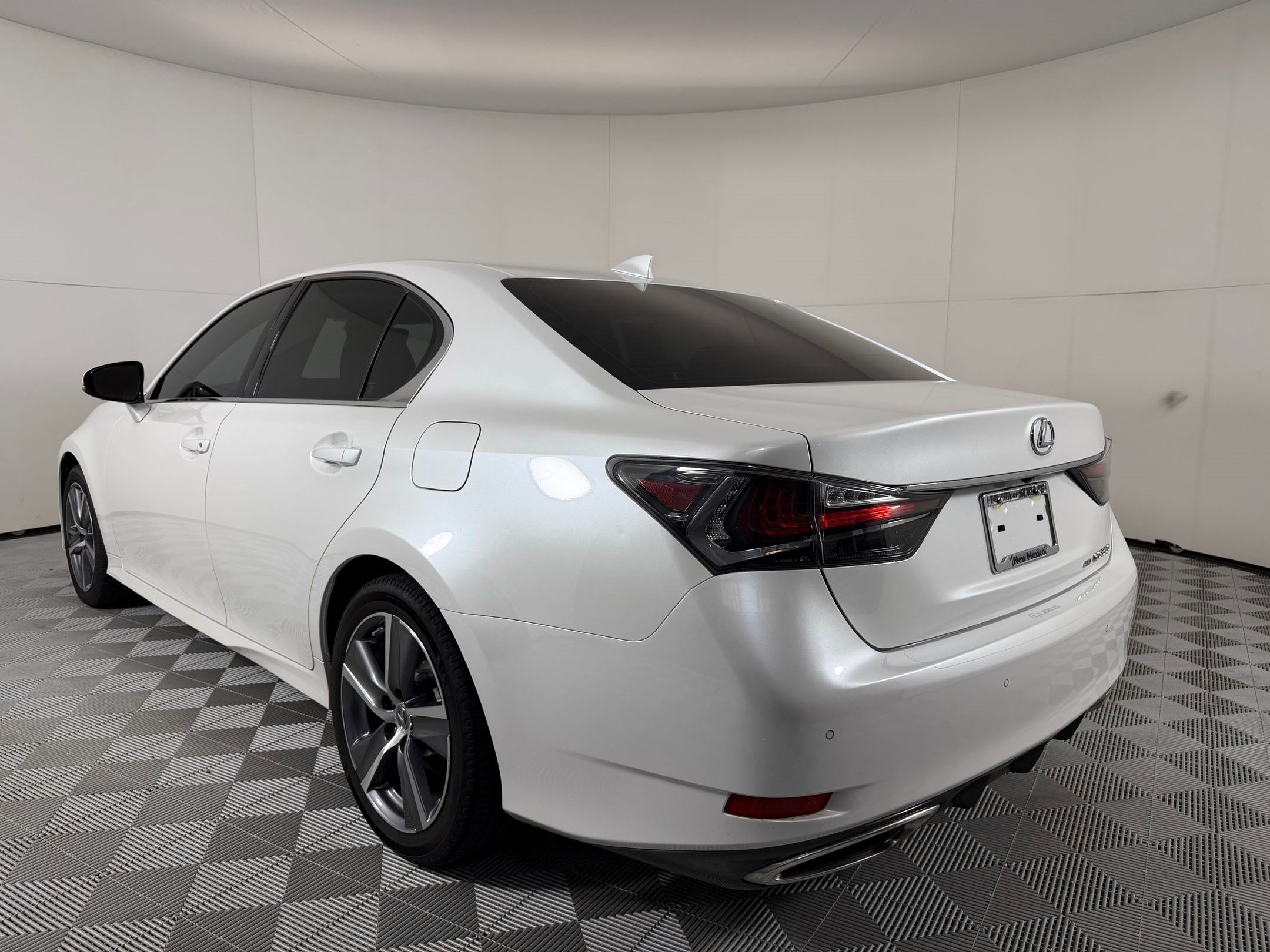 Used 2016 Lexus GS 350 AWD image 3