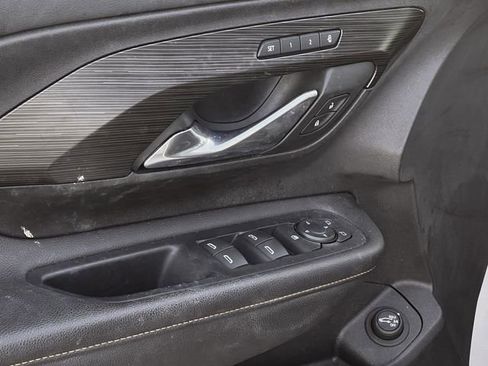 Used 2019 GMC Terrain SLT w/ Preferred Package image 20