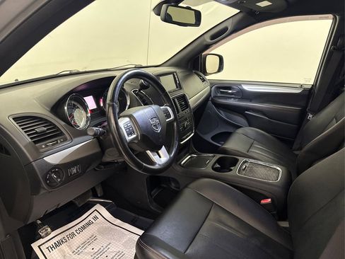 Used 2019 Dodge Grand Caravan GT FWD image 26
