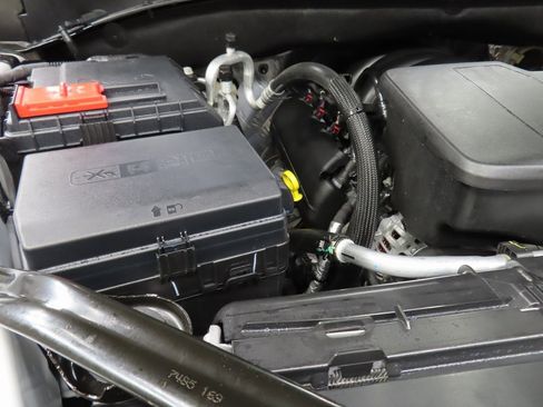 Used 2024 Chevrolet Suburban High Country image 30