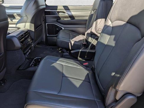 New 2026 Jeep Grand Wagoneer Limited w/ Premium Group II image 16