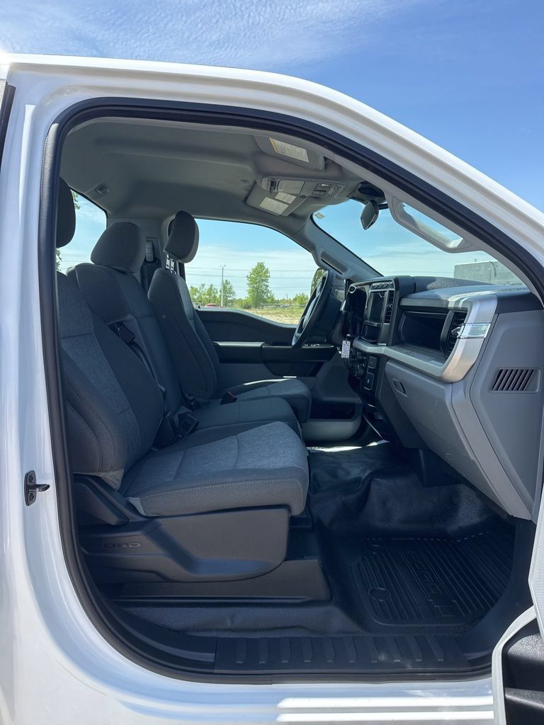 Used 2024 Ford F250 XL w/ XL Chrome Package AWD/4WD image 15