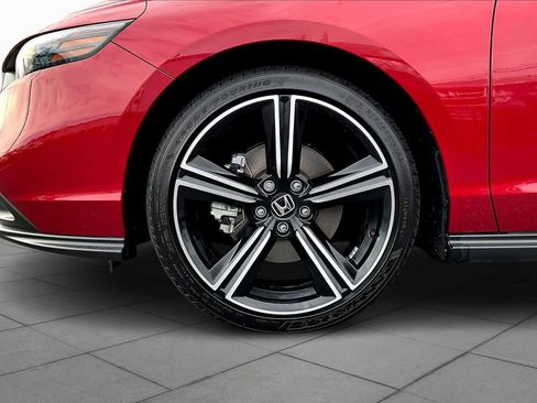 Used 2024 Honda Accord Sport image 10