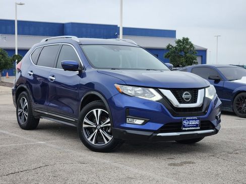 Used 2018 Nissan Rogue SL FWD image 1