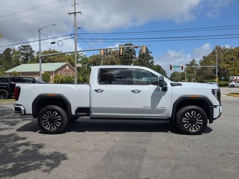 New 2026 GMC Sierra 2500 Denali Ultimate image 3