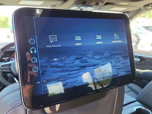 New 2026 Chevrolet Suburban High Country AWD/4WD image 12
