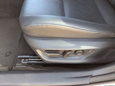 Used 2025 Toyota Camry XSE image 28