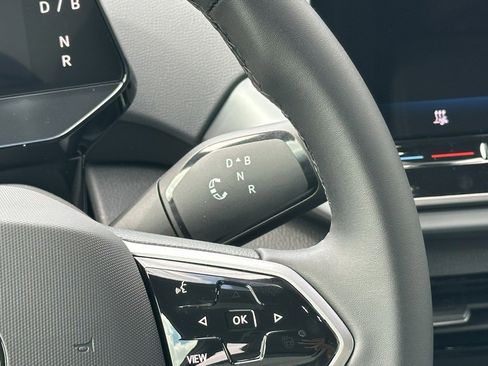 New 2025 Volkswagen ID.4 Pro image 12