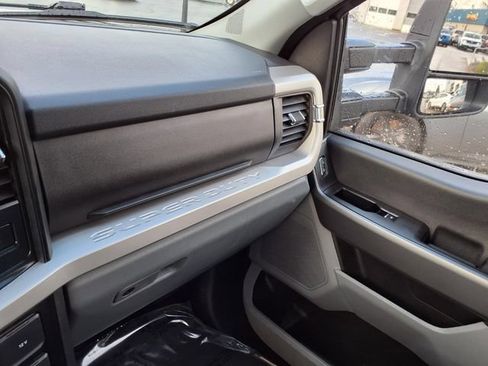Used 2025 Ford F250 XLT w/ FX4 Off-Road Package AWD/4WD image 24