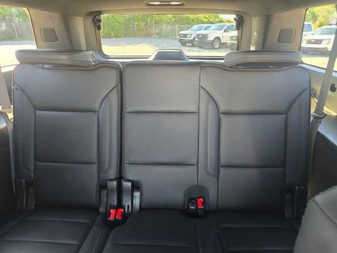 Used 2021 Chevrolet Suburban High Country AWD/4WD image 16