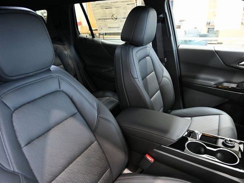 New 2026 Chevrolet Equinox LT image 8