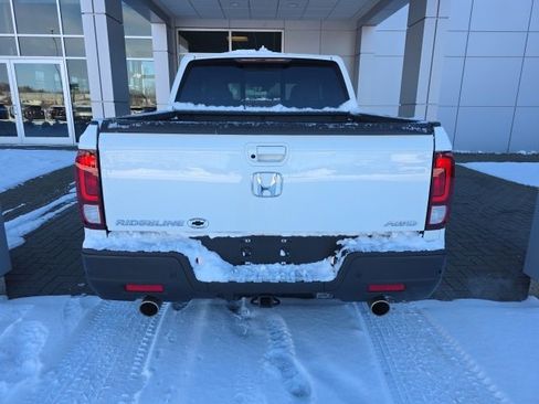 Used 2022 Honda Ridgeline RTL-E image 3