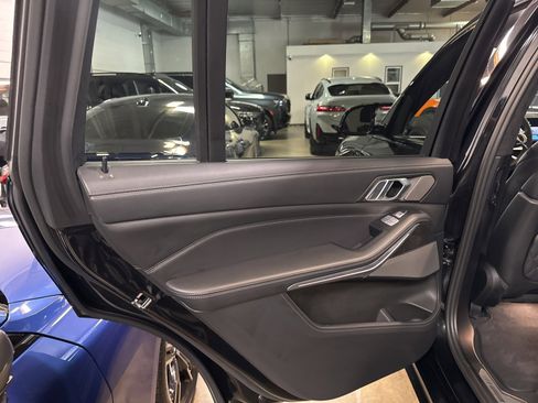 Used 2023 BMW X7 M60i w/ Executive Package image 21