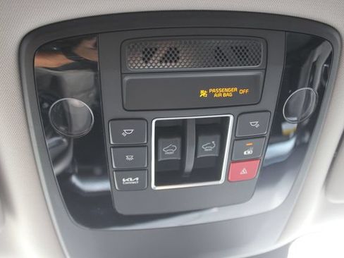 Used 2024 Kia Carnival SX Prestige FWD image 13